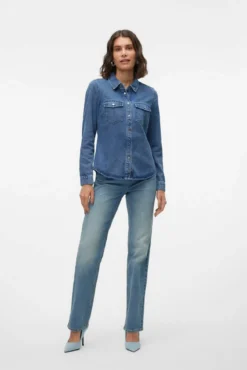 Camisa denim con bolsillos en el pecho
