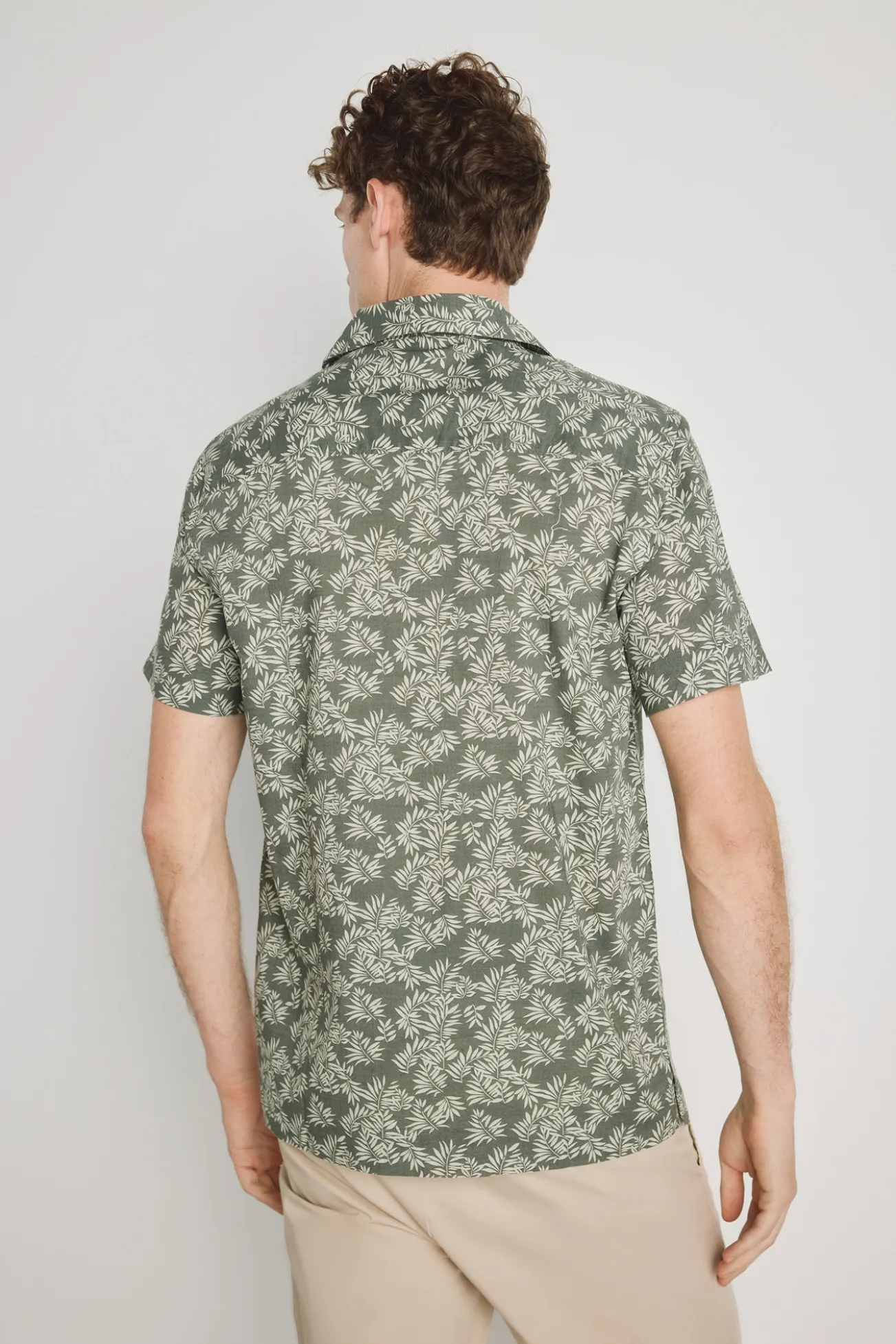 Camisa estamapada manga corta