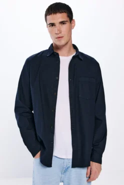 Camisa estructura tinte en prenda