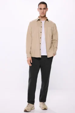 Camisa estructura tinte en prenda
