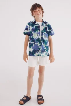 Camisa flores niño