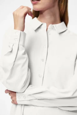 Camisa larga tipo oversize