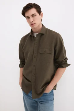 Camisa lino bolsillos