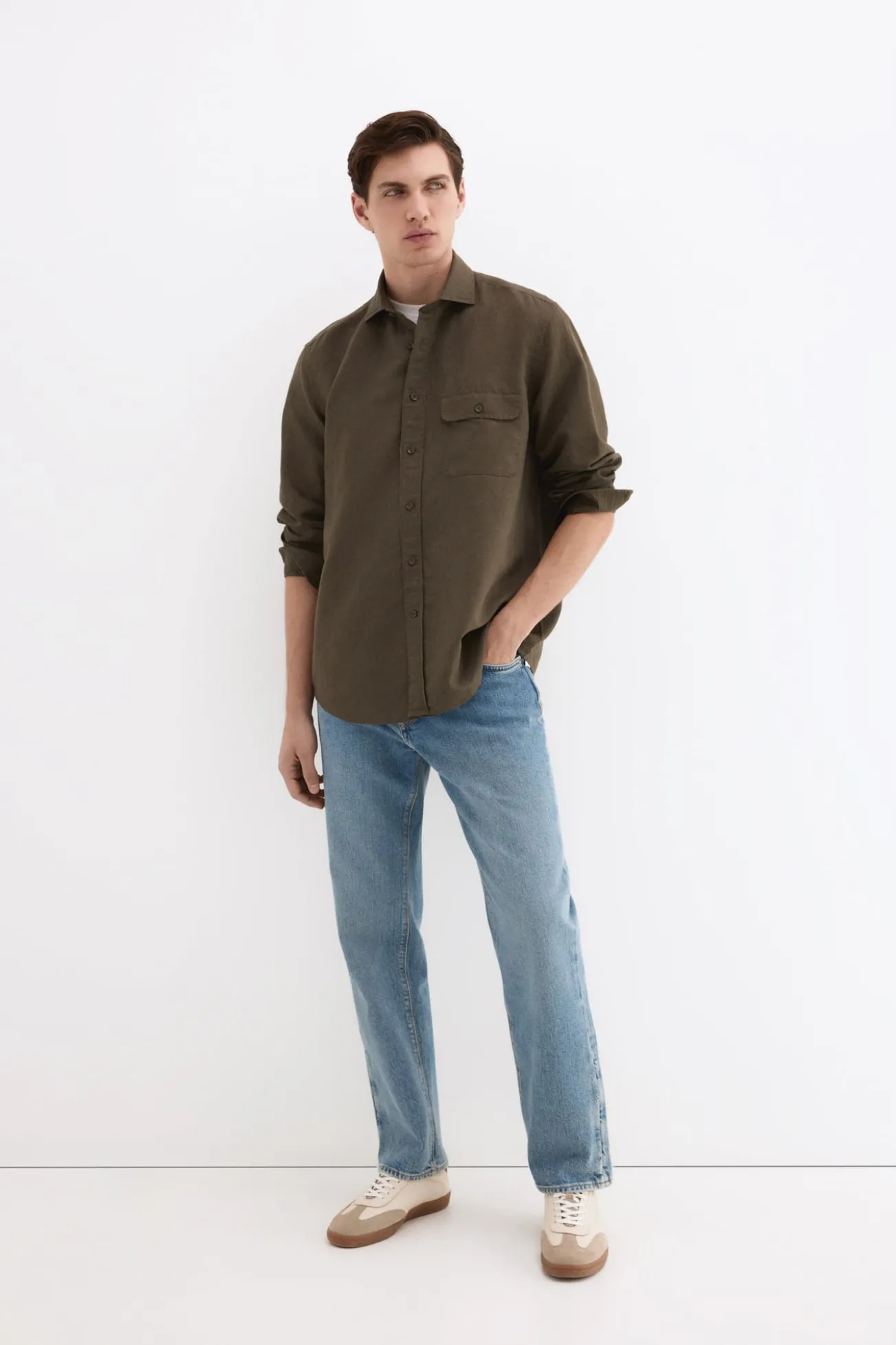 Camisa lino bolsillos