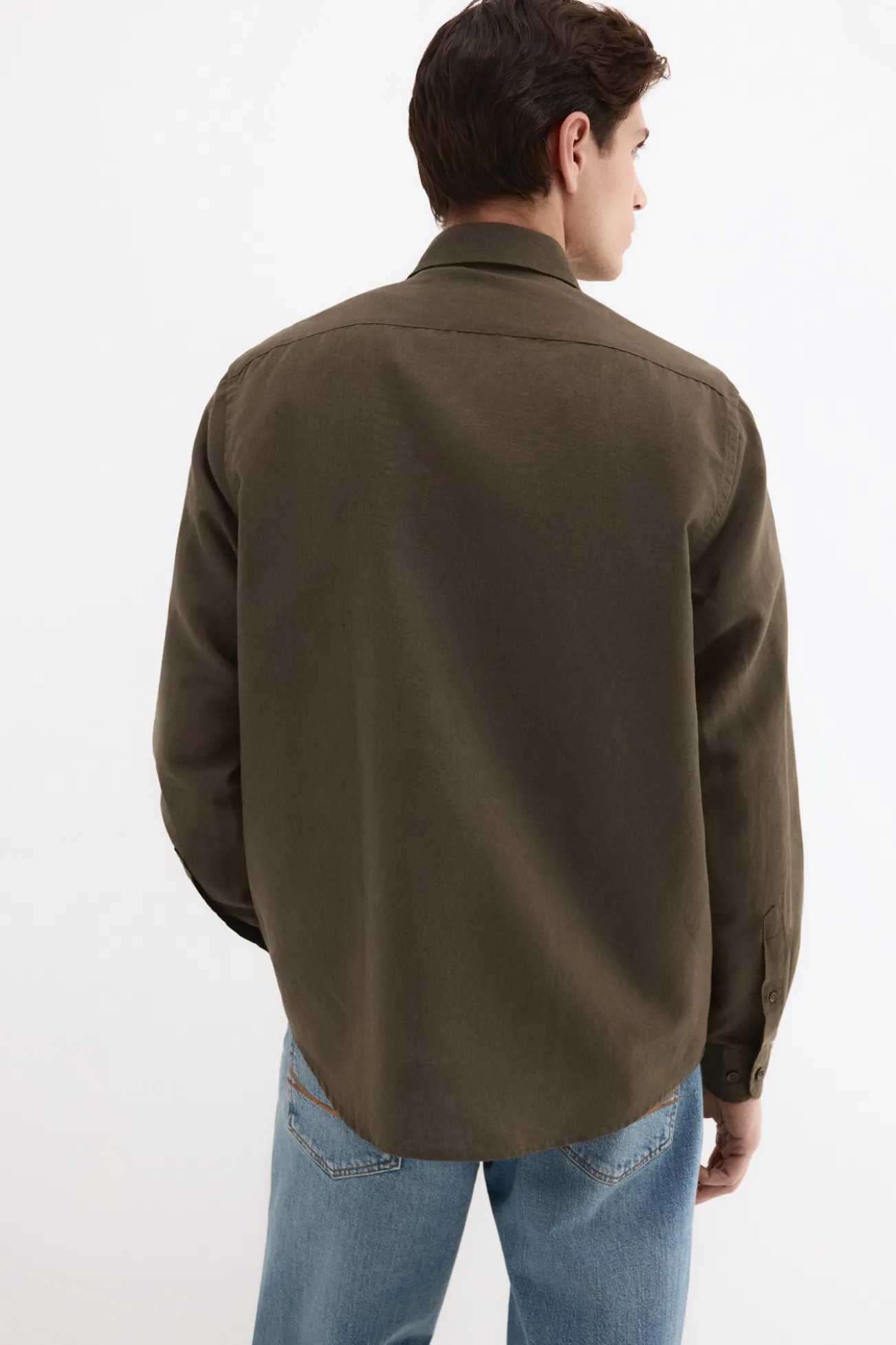 Camisa lino bolsillos