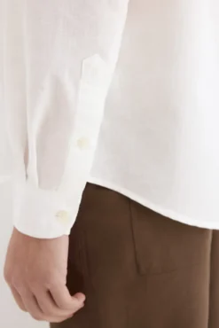 Camisa lino bolsillos
