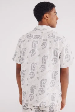 Camisa manga corta bordada flores