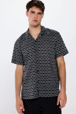 Camisa manga corta estampada viscosa