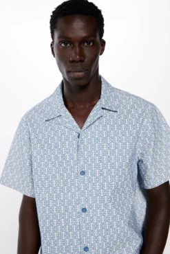 Camisa manga corta jacquard bordado