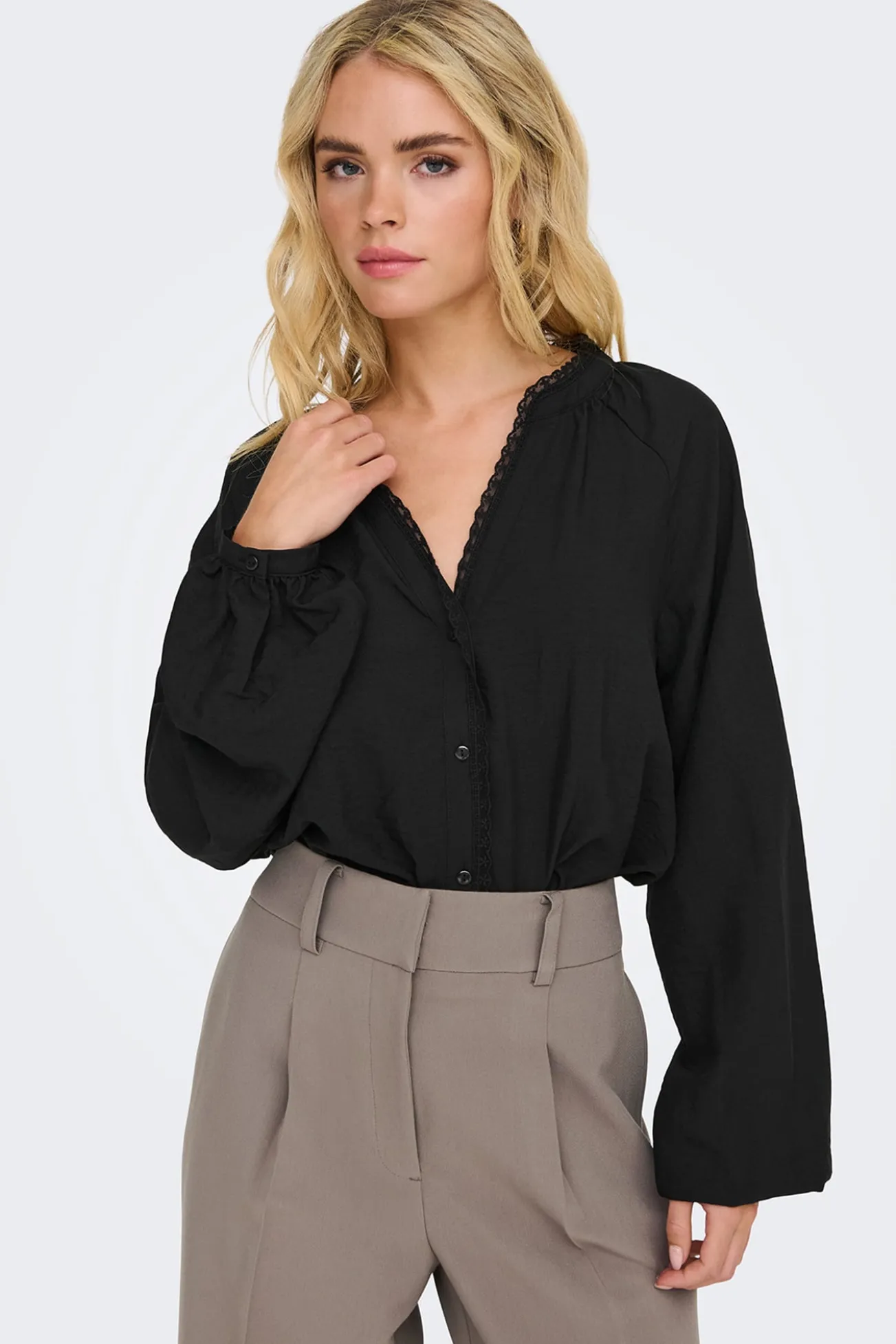 Camisa manga larga bordada