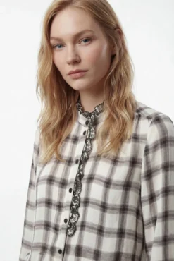 Camisa manga larga cuello Perkins
