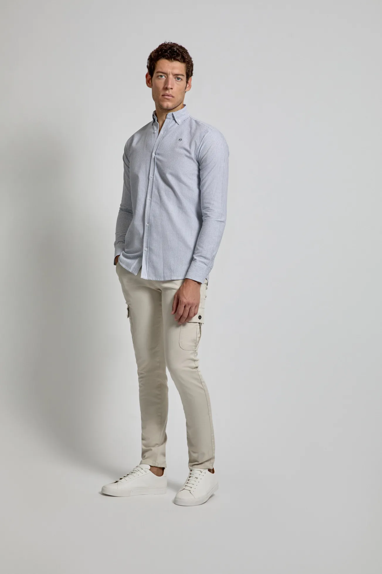 Camisa Oxford rayas con logo