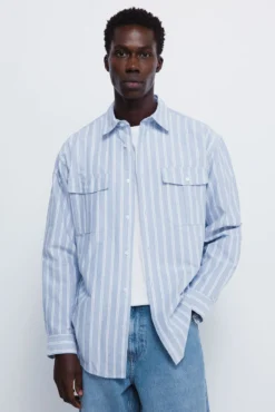Camisa oxford rayas y bolsillos