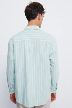 Camisa oxford rayas y bolsillos