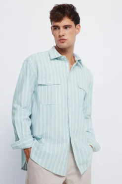 Camisa oxford rayas y bolsillos