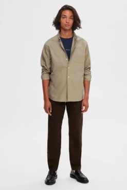 Camisa oxford Regular Fit con bolsillo 100% algodón