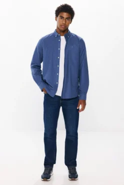Camisa oxford tinte en prenda