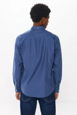 Camisa oxford tinte en prenda