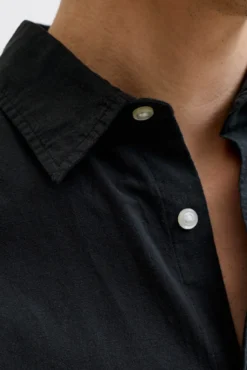 Camisa regular fit lino