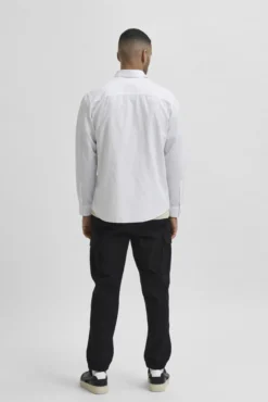 Camisa slim fit de algodón orgánico