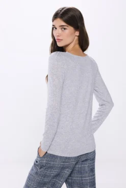 Camiseta abertura escote punto cortado