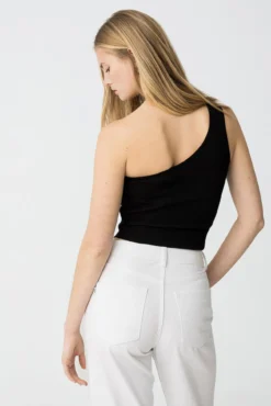 Camiseta asimétrica