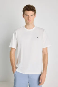 Camiseta básica con logo bordado