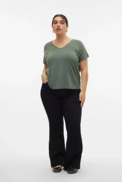 Camiseta básica cuello pico talla grande