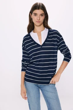 Camiseta combinada escote pico
