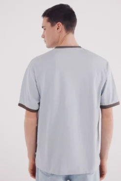Camiseta contraste stay wild
