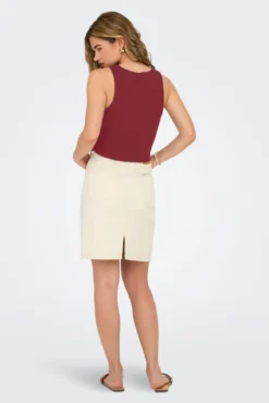 Camiseta crop sin mangas