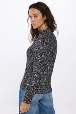 Camiseta cuello perkins tacto suave