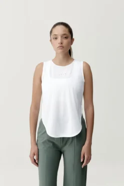 Camiseta deportiva Caliope blanco roto