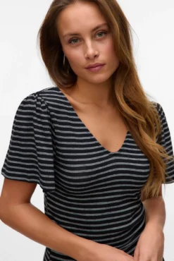 Camiseta de rayas con mangas acampanadas