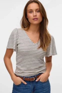Camiseta de rayas con mangas acampanadas