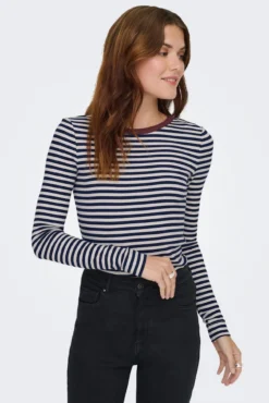 Camiseta de rayas manga larga