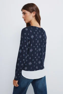 Camiseta estampada combinada