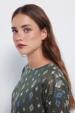 Camiseta estampada efecto lino