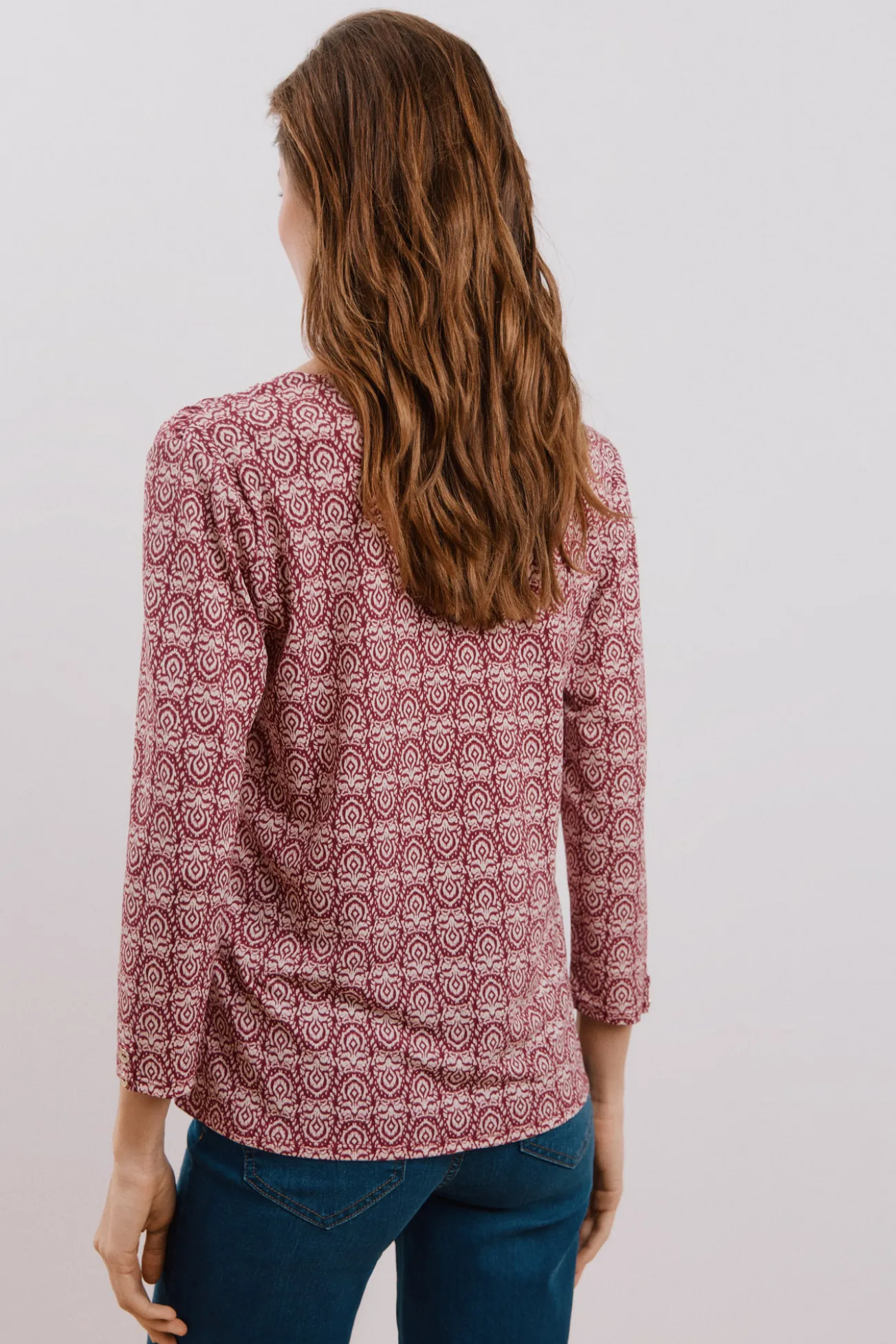 Camiseta fluida escote pico