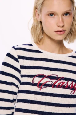 Camiseta gráfica chenilla combinada
