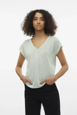 Camiseta lúrex con escote