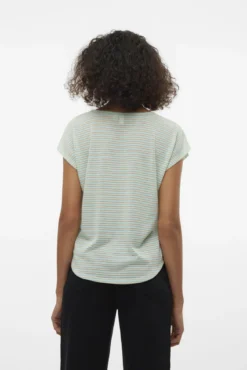 Camiseta lúrex con escote