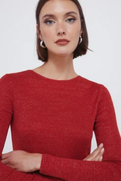 Camiseta lurex escote espalda