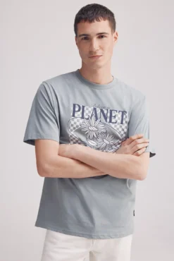 Camiseta planet vives