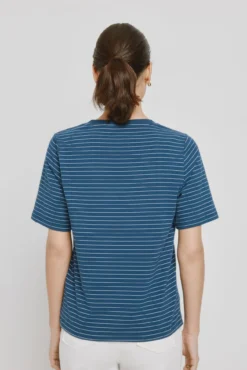 Camiseta rayas manga corta.