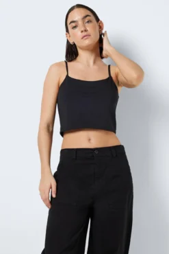 Camisetas con mangas de tirantes