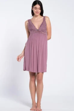 Camisón lencero con encaje premamá