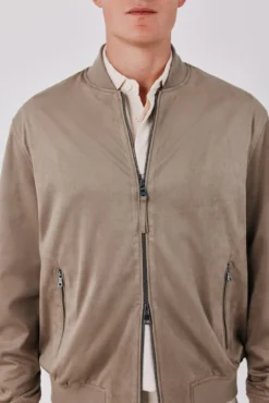Cazadora bomber efecto ante