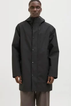 Cazadora regular fit waterproof