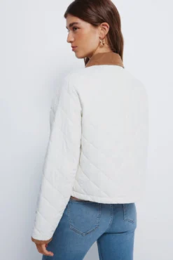 Chaqueta corta acolchada cuello pana